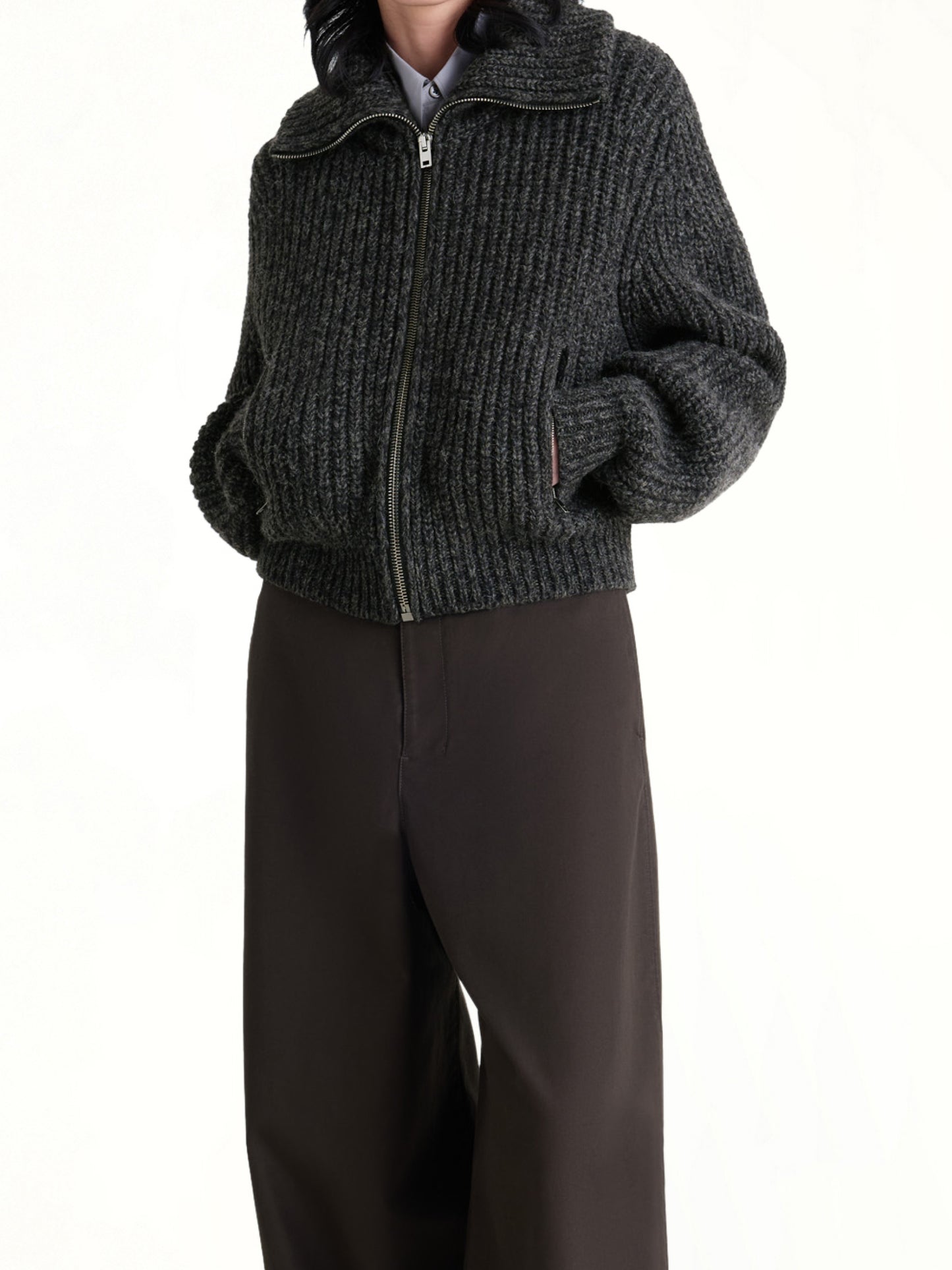 Zipped Cardigan in Black / Mink Brown