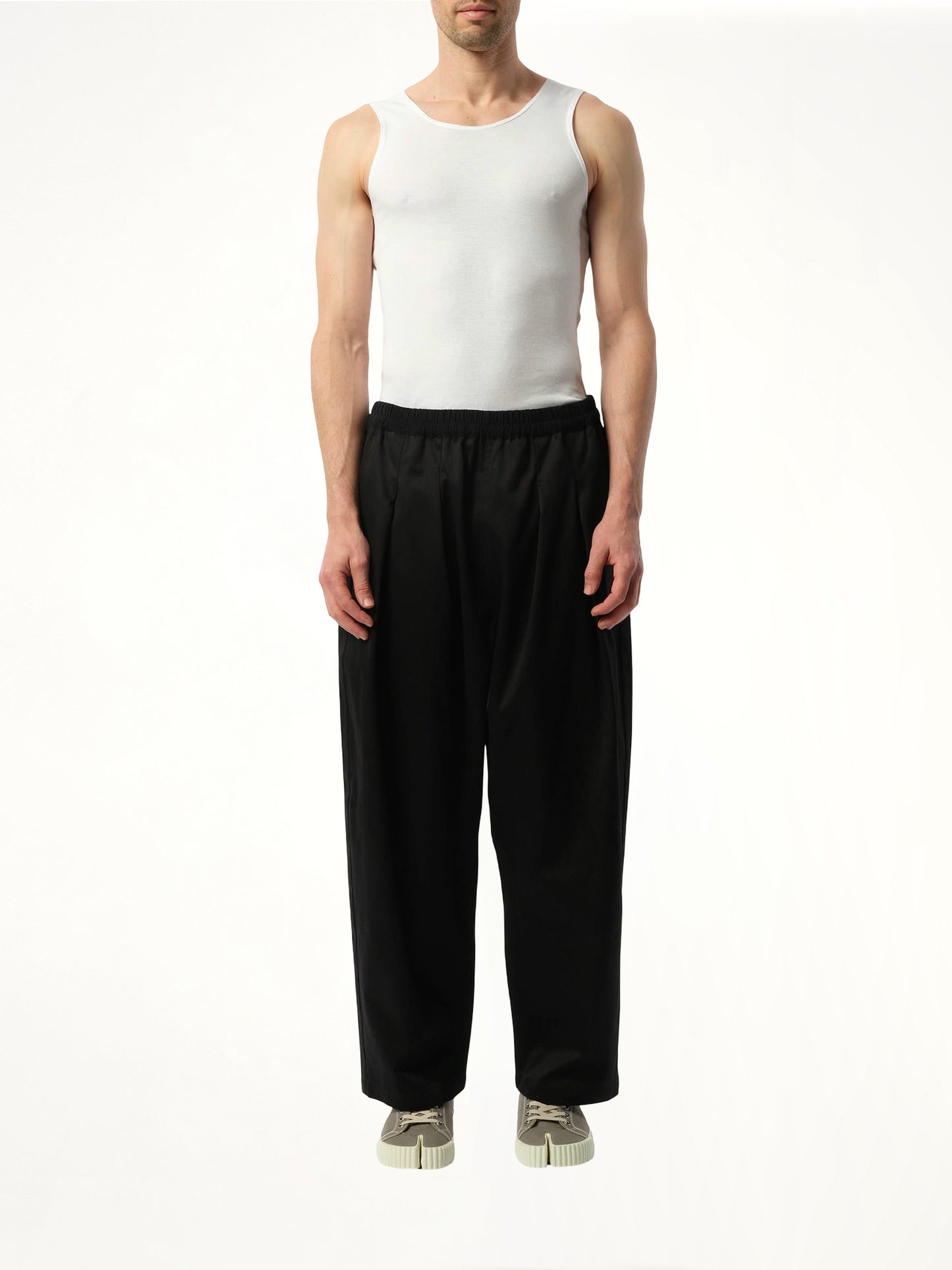 Stone Washed Relax Chinos in Black