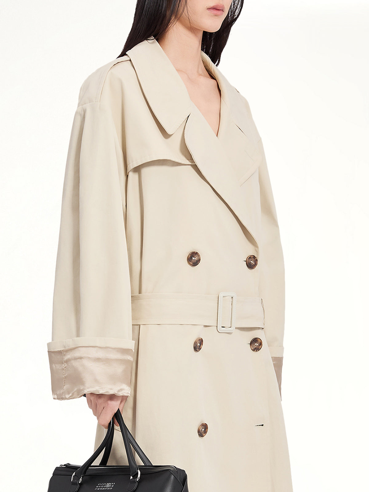 Trench Coat in Ecrù