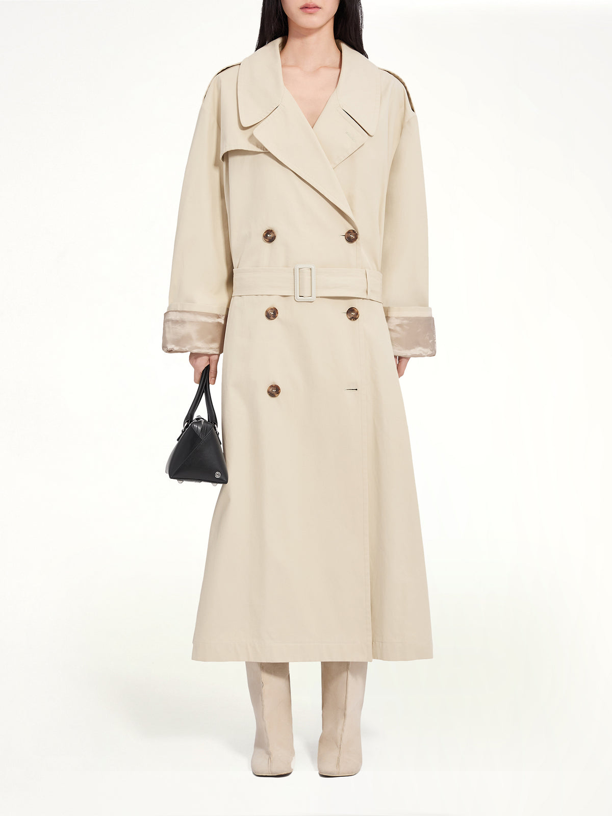 Trench Coat in Ecrù