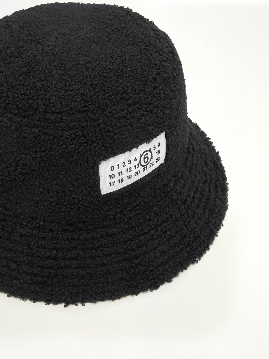 Reversible Teddy Hat in Black