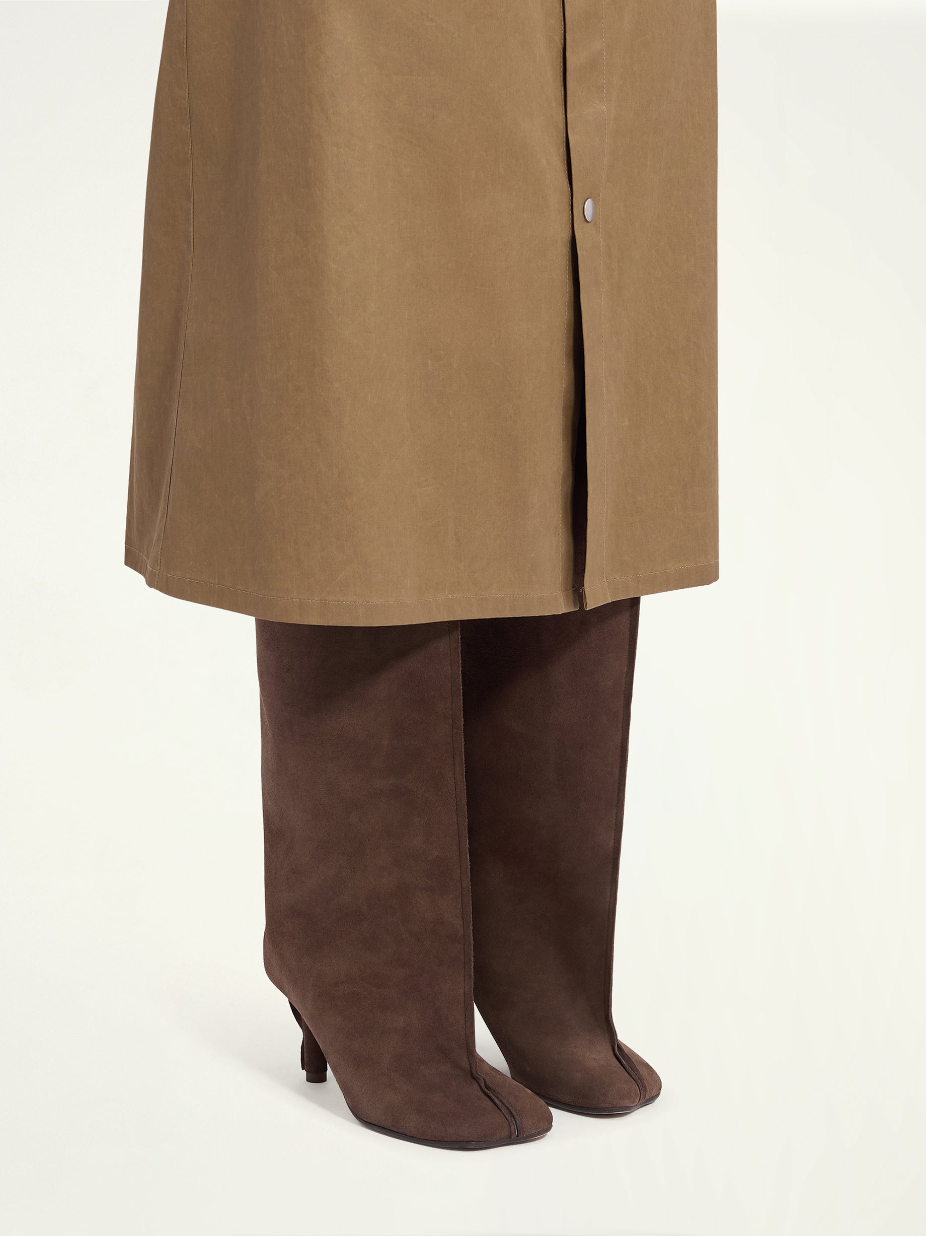Knee-high Boot in Dark Brown