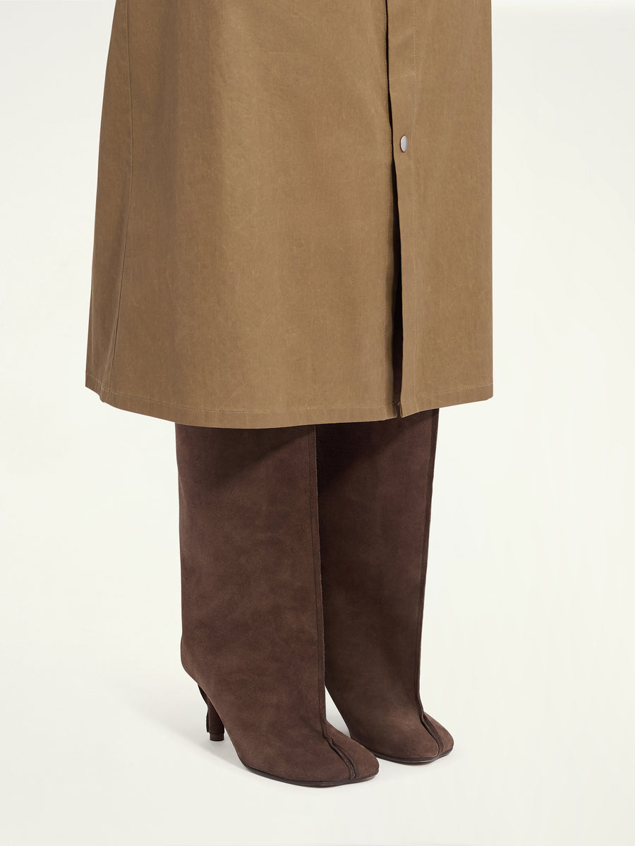 Knee-high Boot in Dark Brown