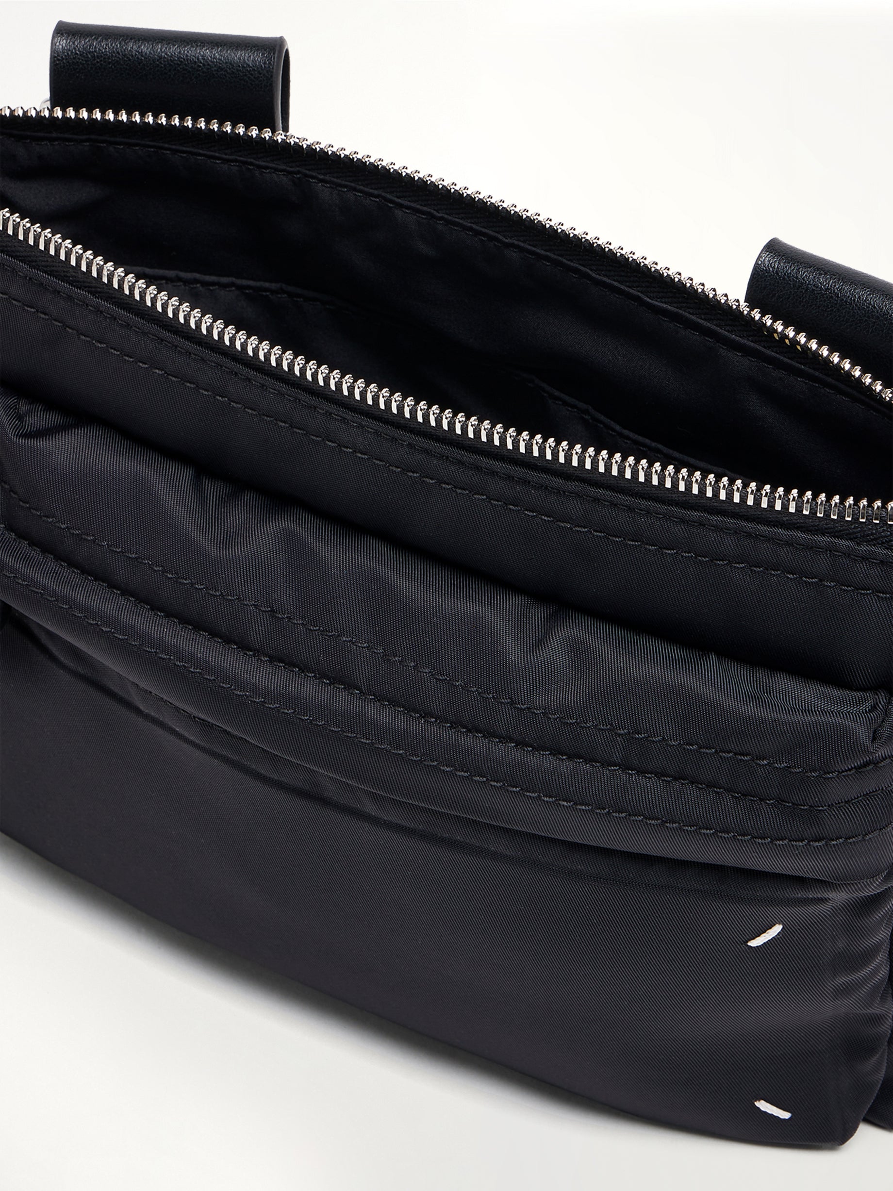 Zip Line Camera Bag in Black