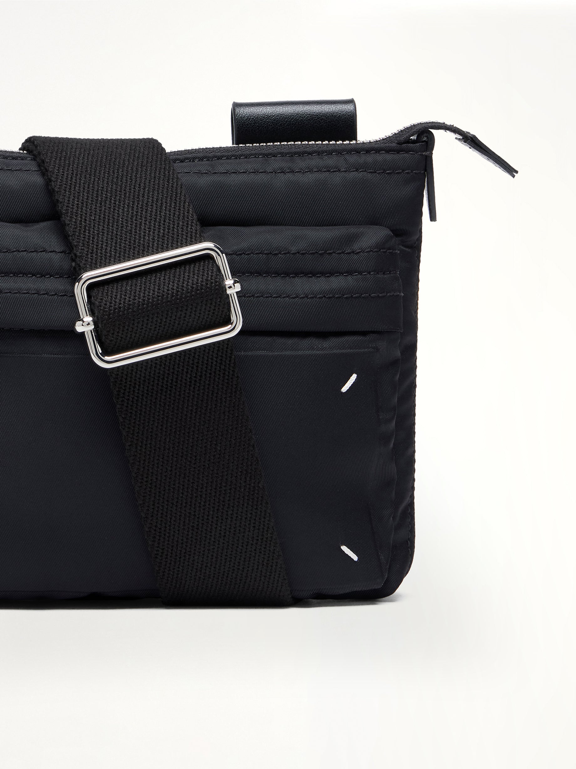 Zip Line Camera Bag in Black