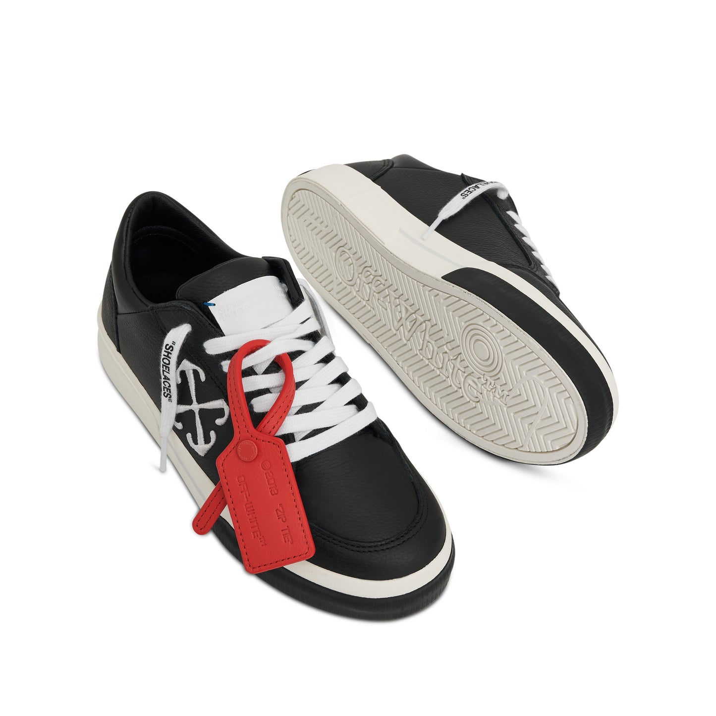 New Low Vulcanized Calf Leather Sneaker in Black/White