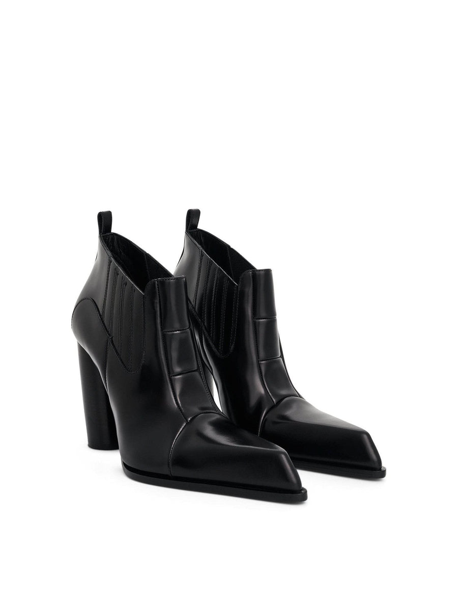 Moon Beatle Shade Ankle Boot in Black Front View | OFF-WHITE