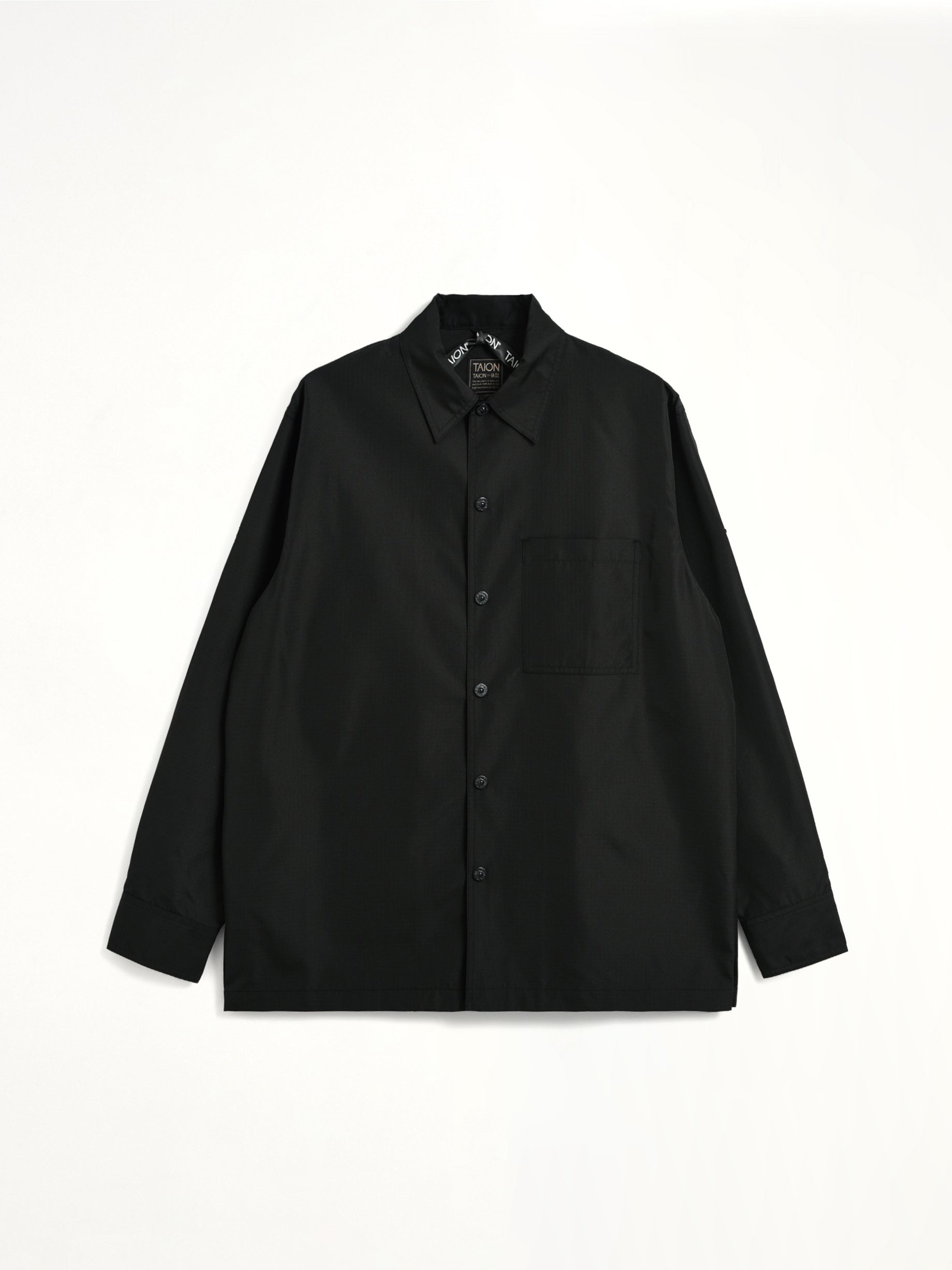 Non Down Military Button Slit Shirt in Black