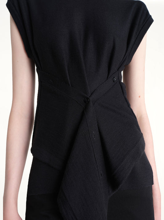 Sleeveless Buttoned Top in Black