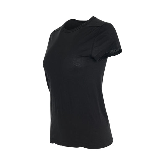 Women Cropped Level T-Shirt in Black