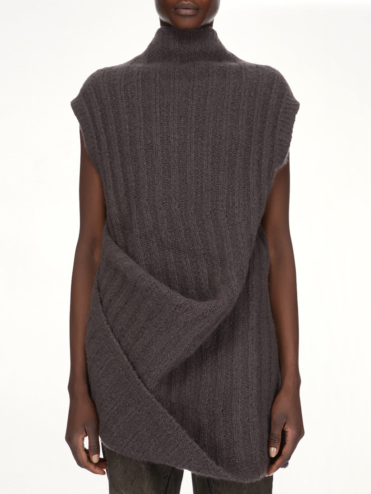 Babel Top in Dark Dust