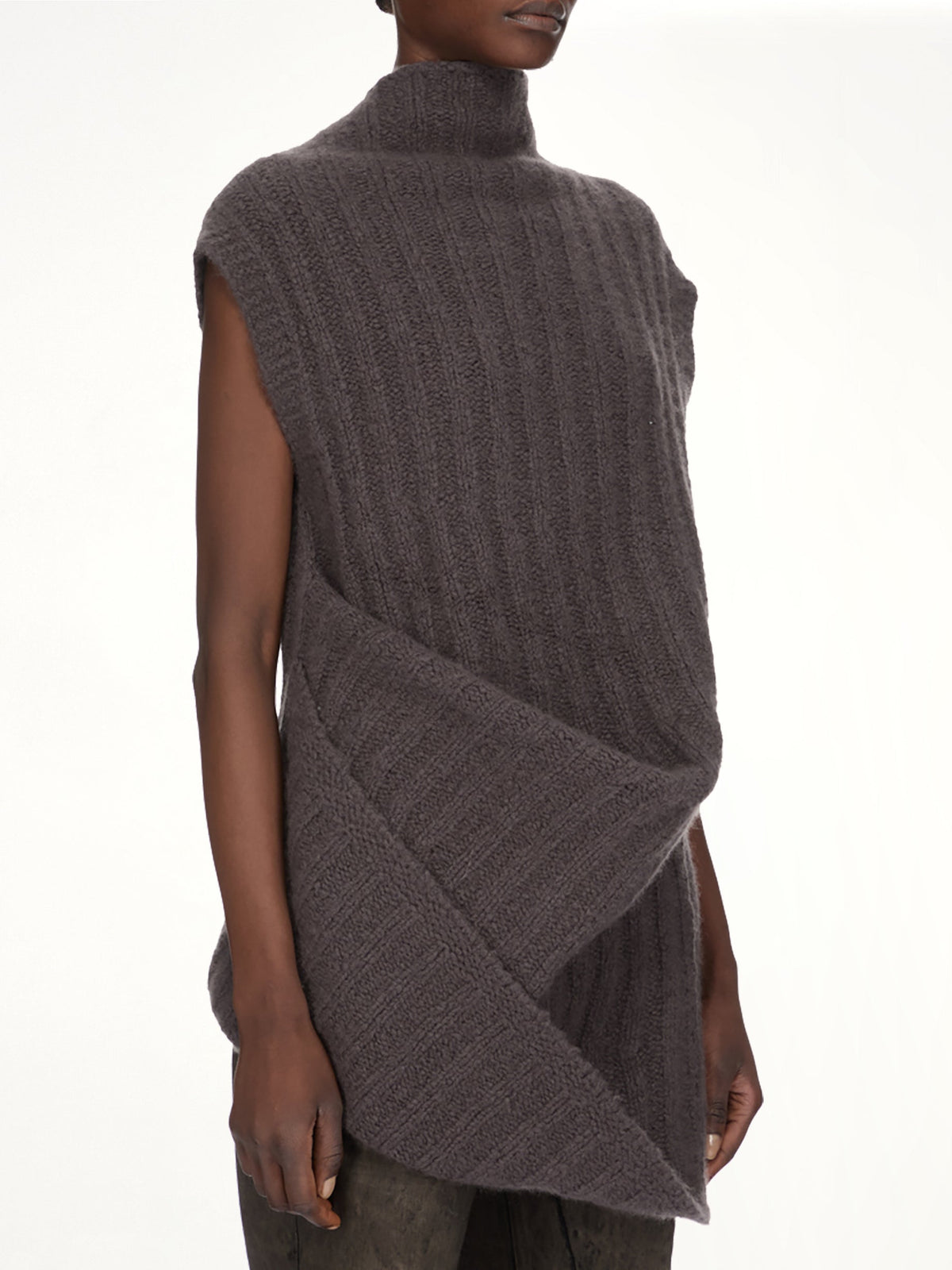Babel Top in Dark Dust