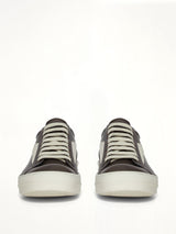 Vintage Sneaker in Washed Black