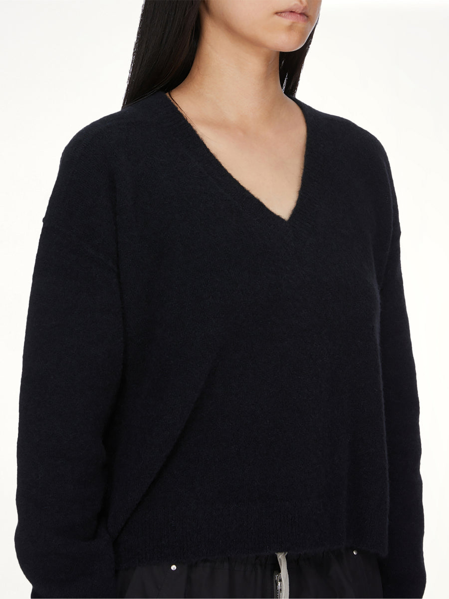 Tommy V Neck in Black