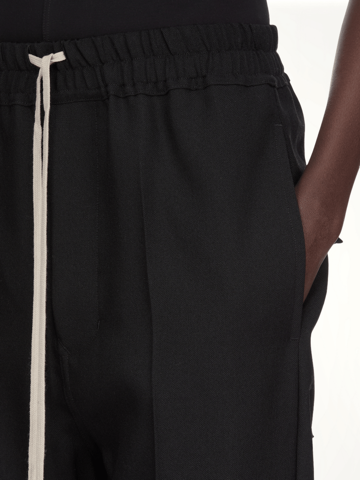 Drawstring Astaires Cropped in Black