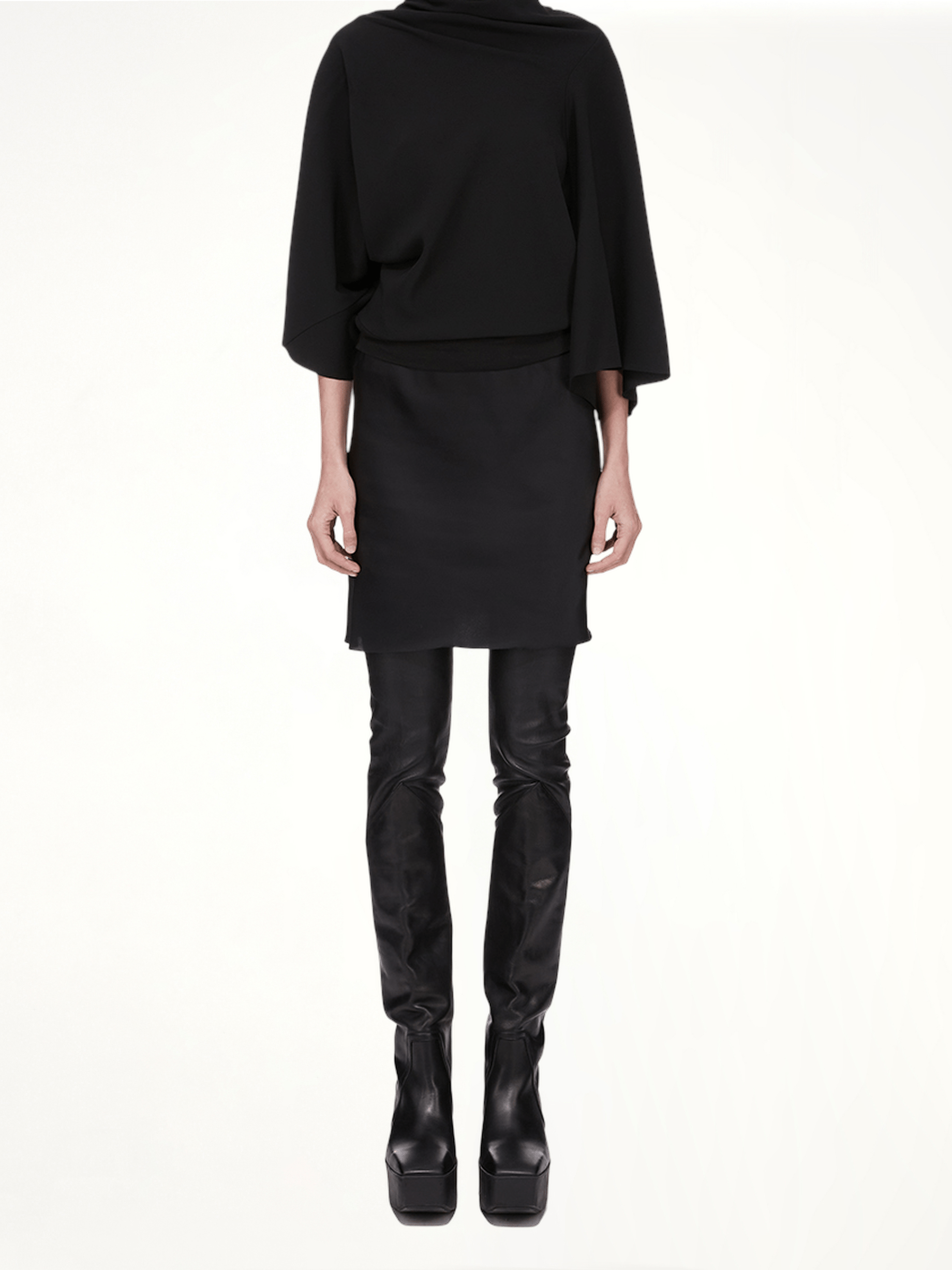 Short Bias Skirt in Black