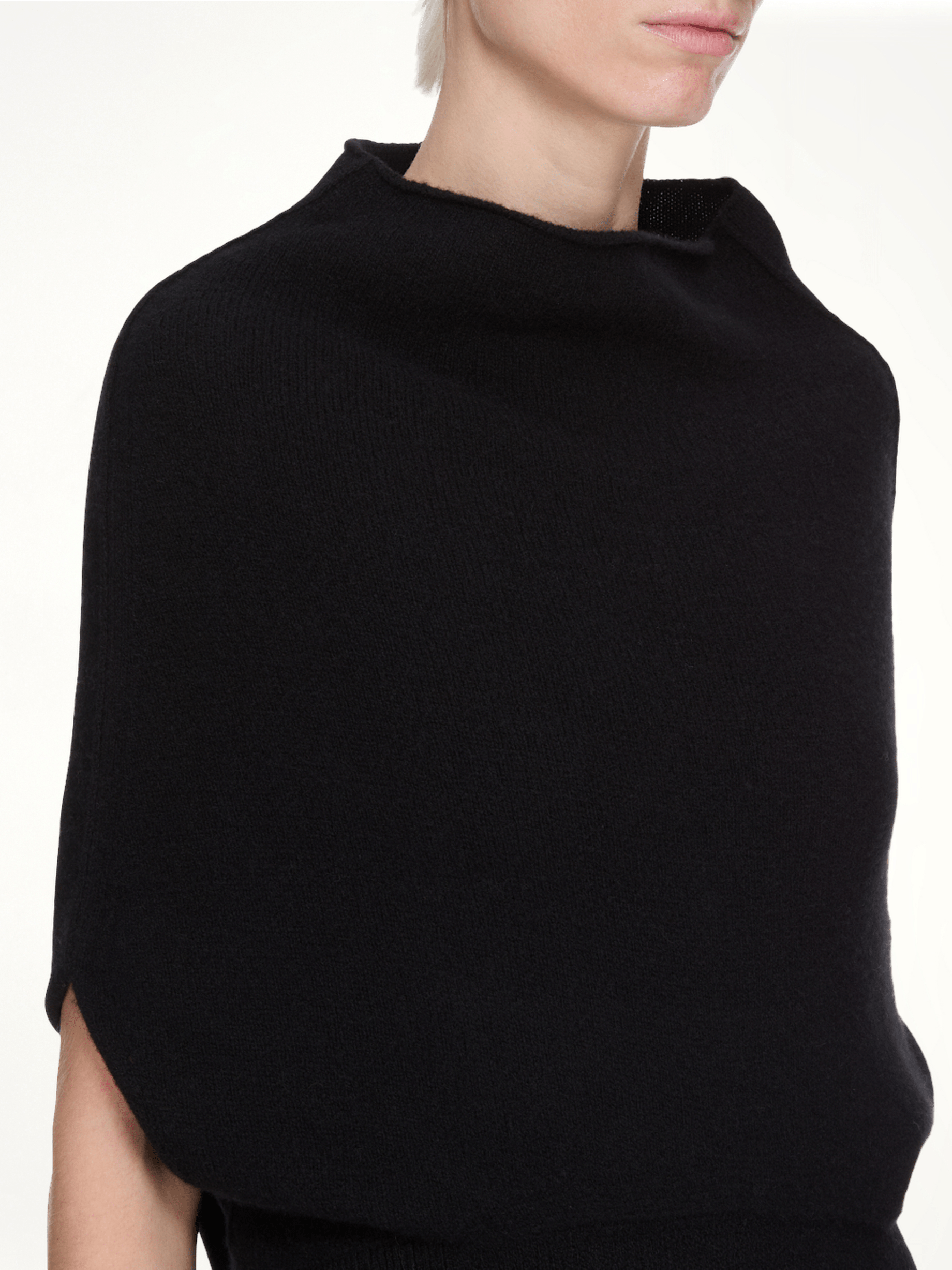 SL Shroud in Black