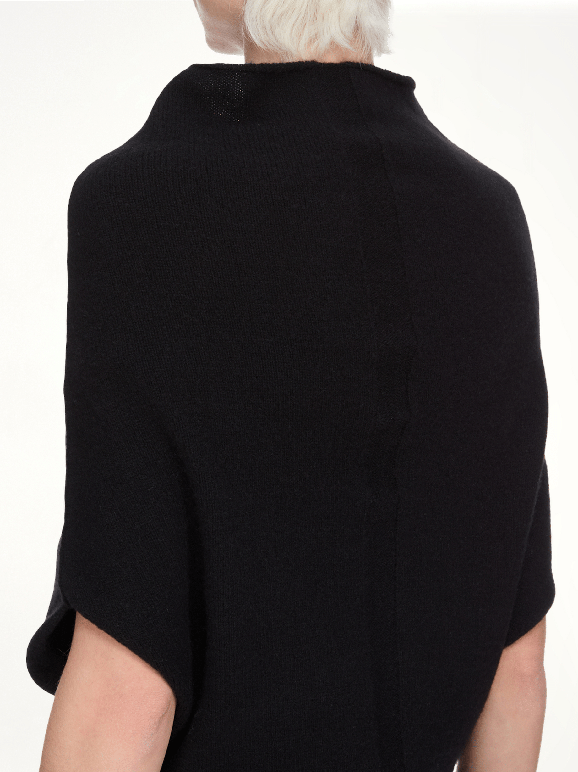 SL Shroud in Black