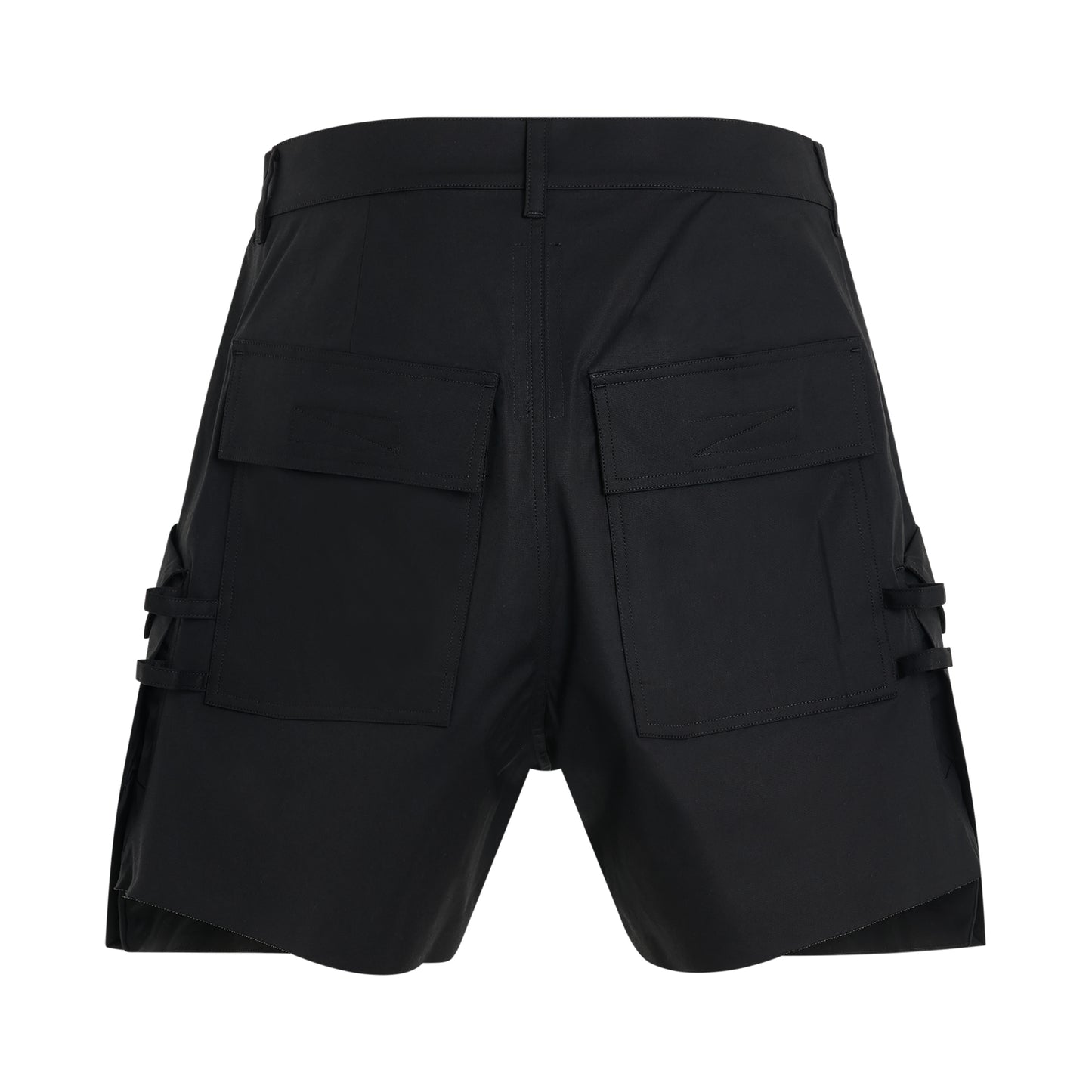 Stefan Cargo Shorts in Black