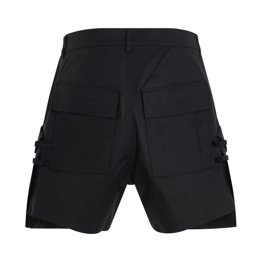 Stefan Cargo Shorts in Black