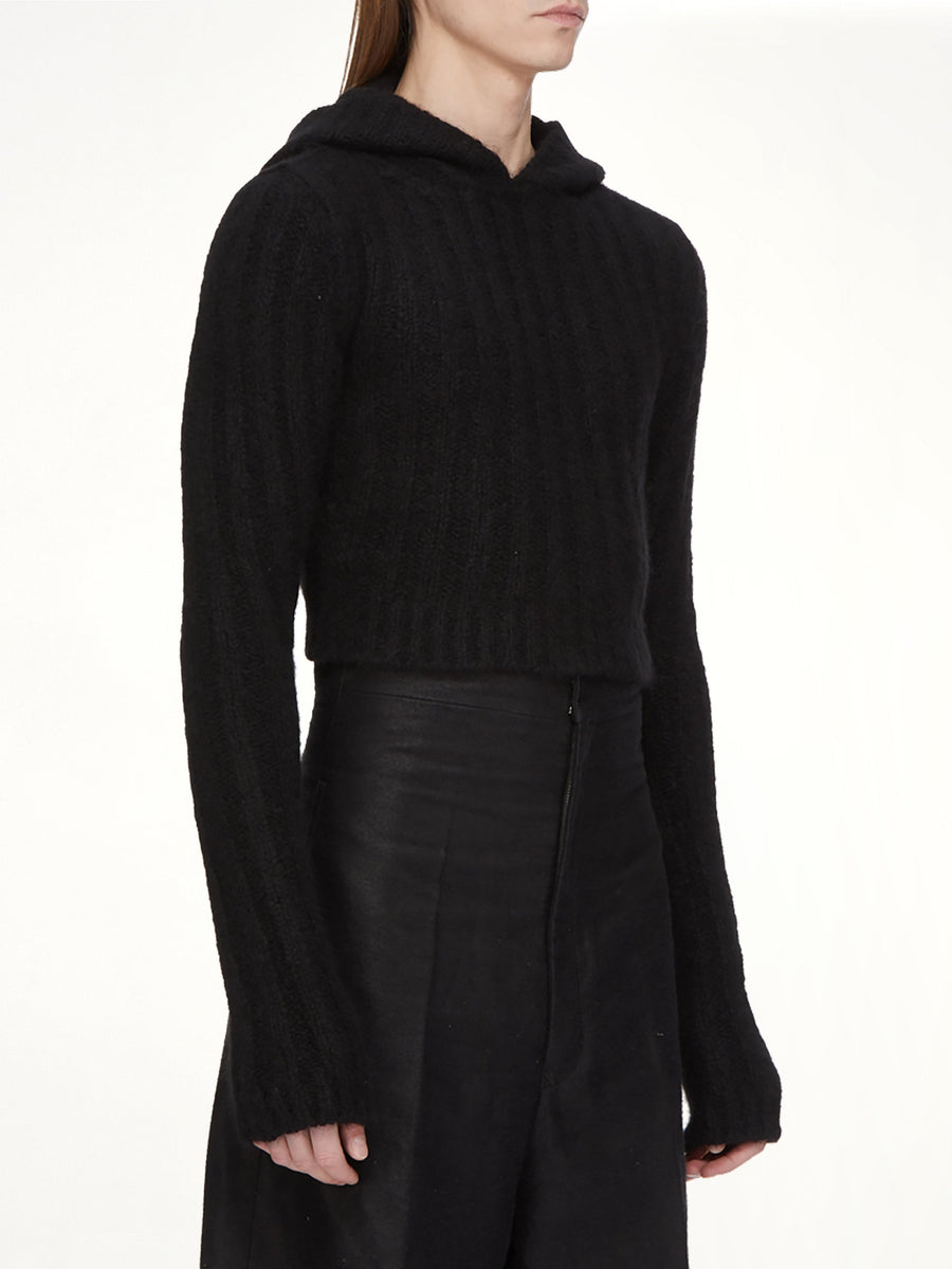 Tower Cropped Hooded Pull in Black