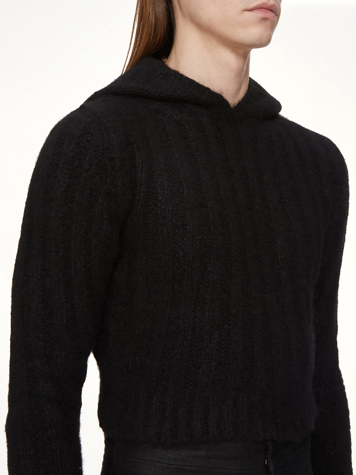 Tower Cropped Hooded Pull in Black