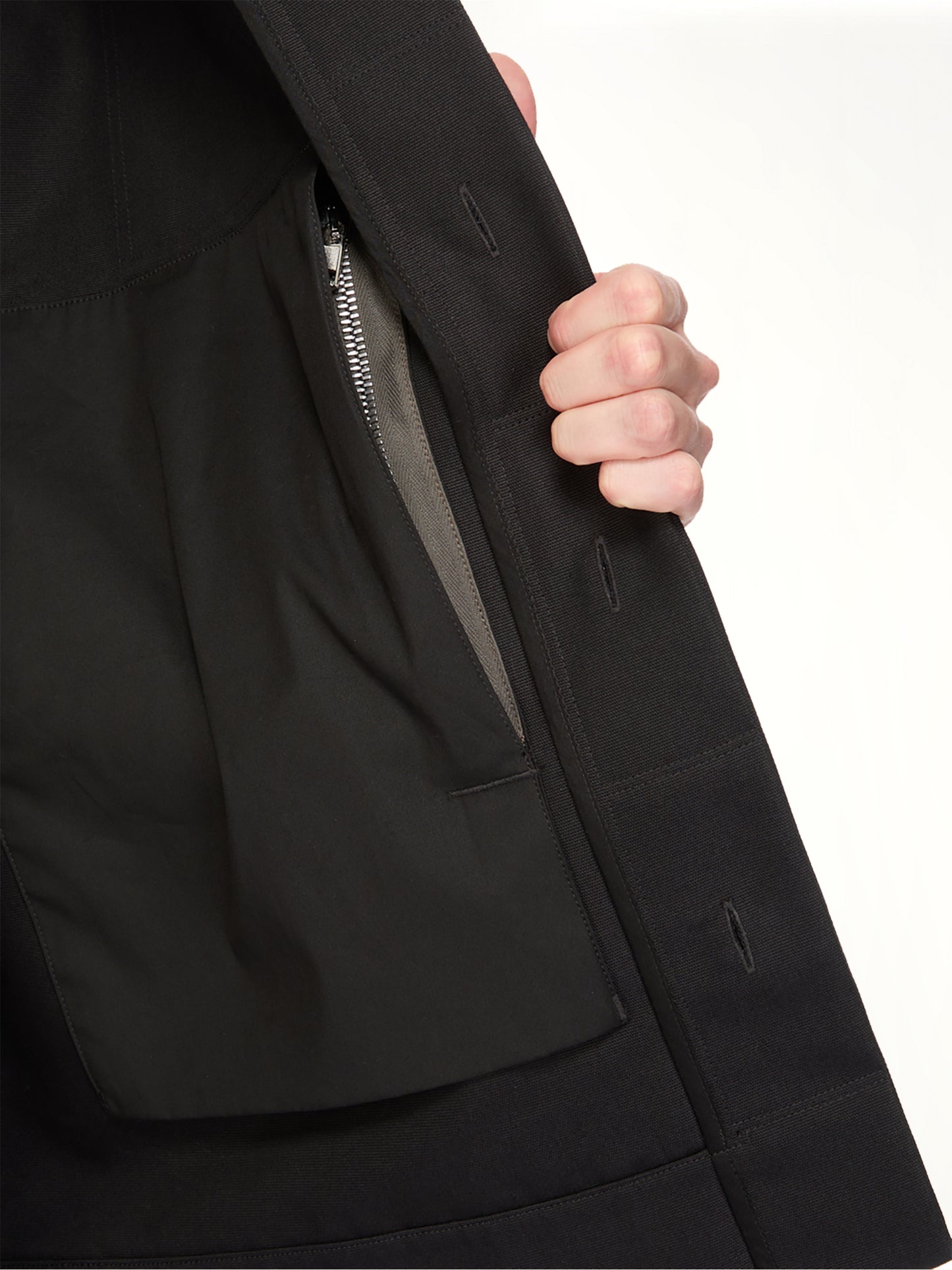 Magnum Tommy Shirt in Black