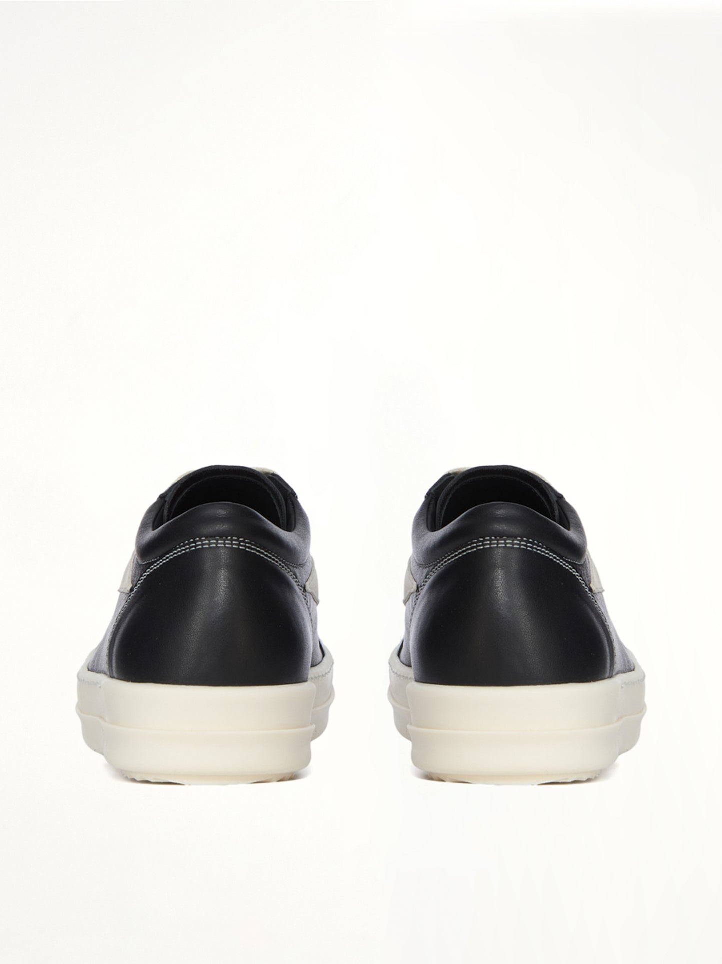 Vintage Calf Sneaks in Black/Milk