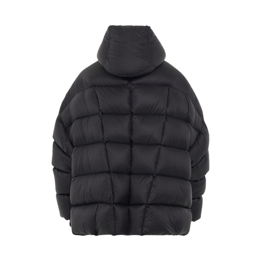 Duvet Jumbo Peter Down Jacket in Black