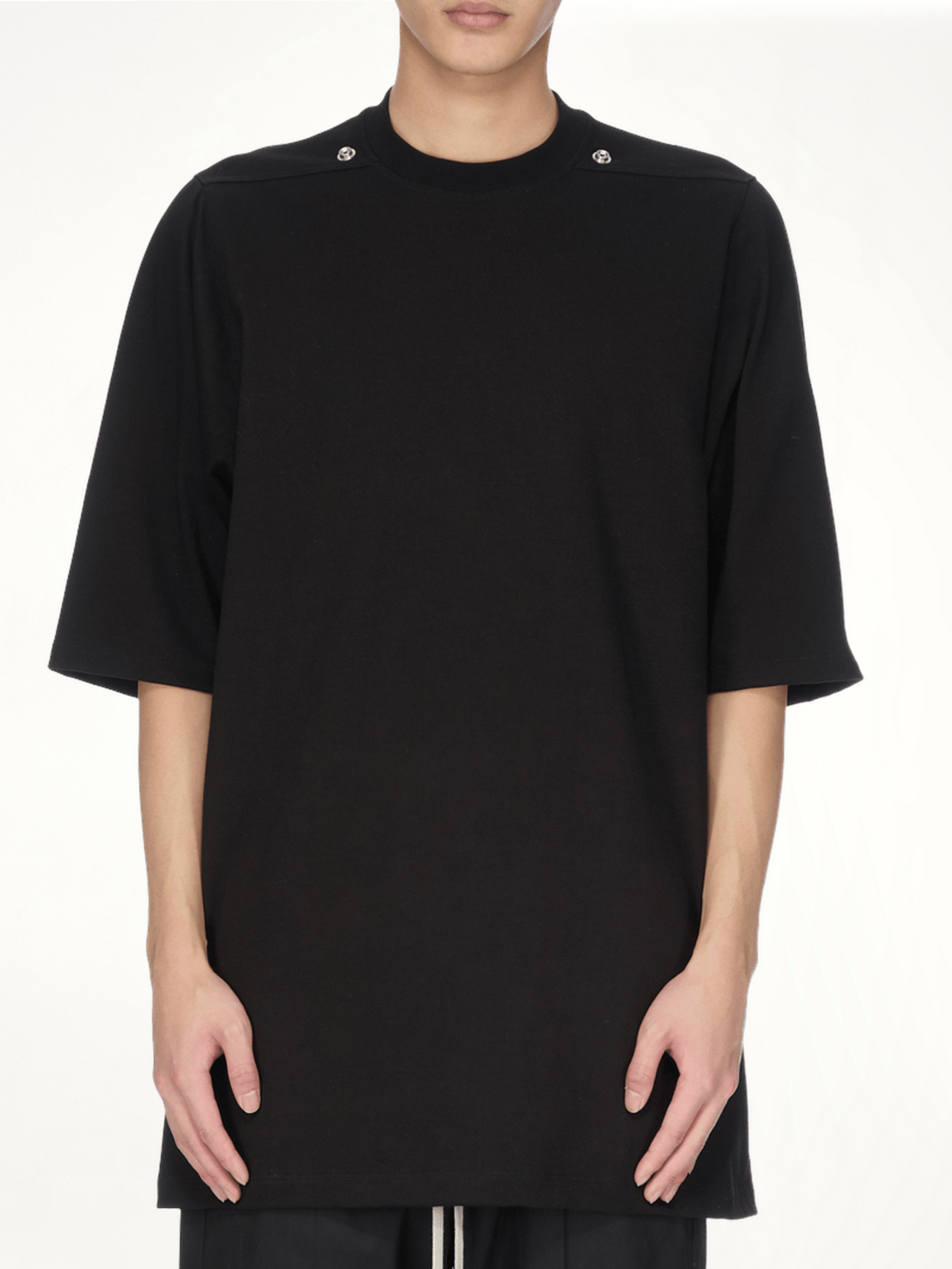 Jumbo SS Rivet T-Shirt in Black