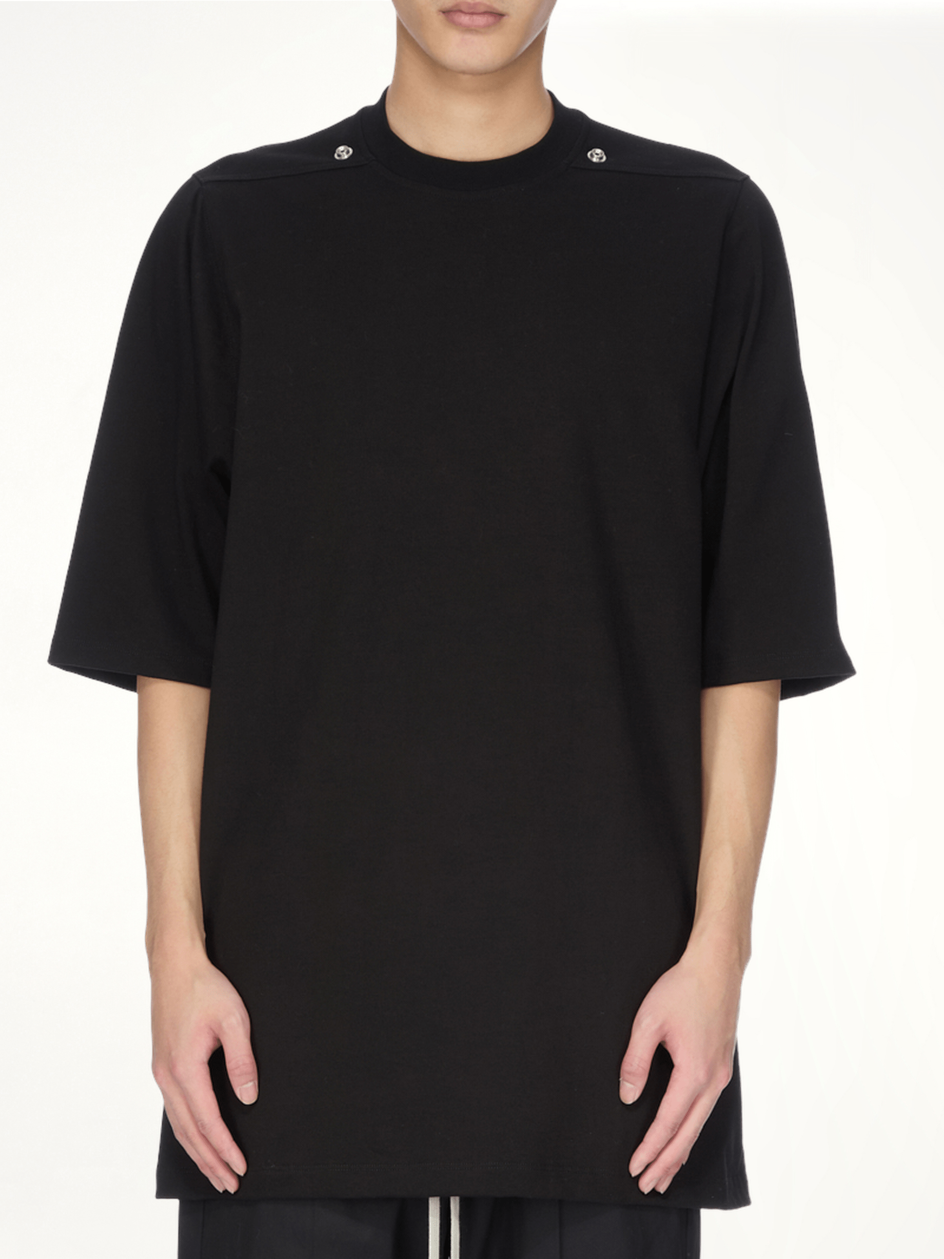 Jumbo SS Rivet T-Shirt in Black