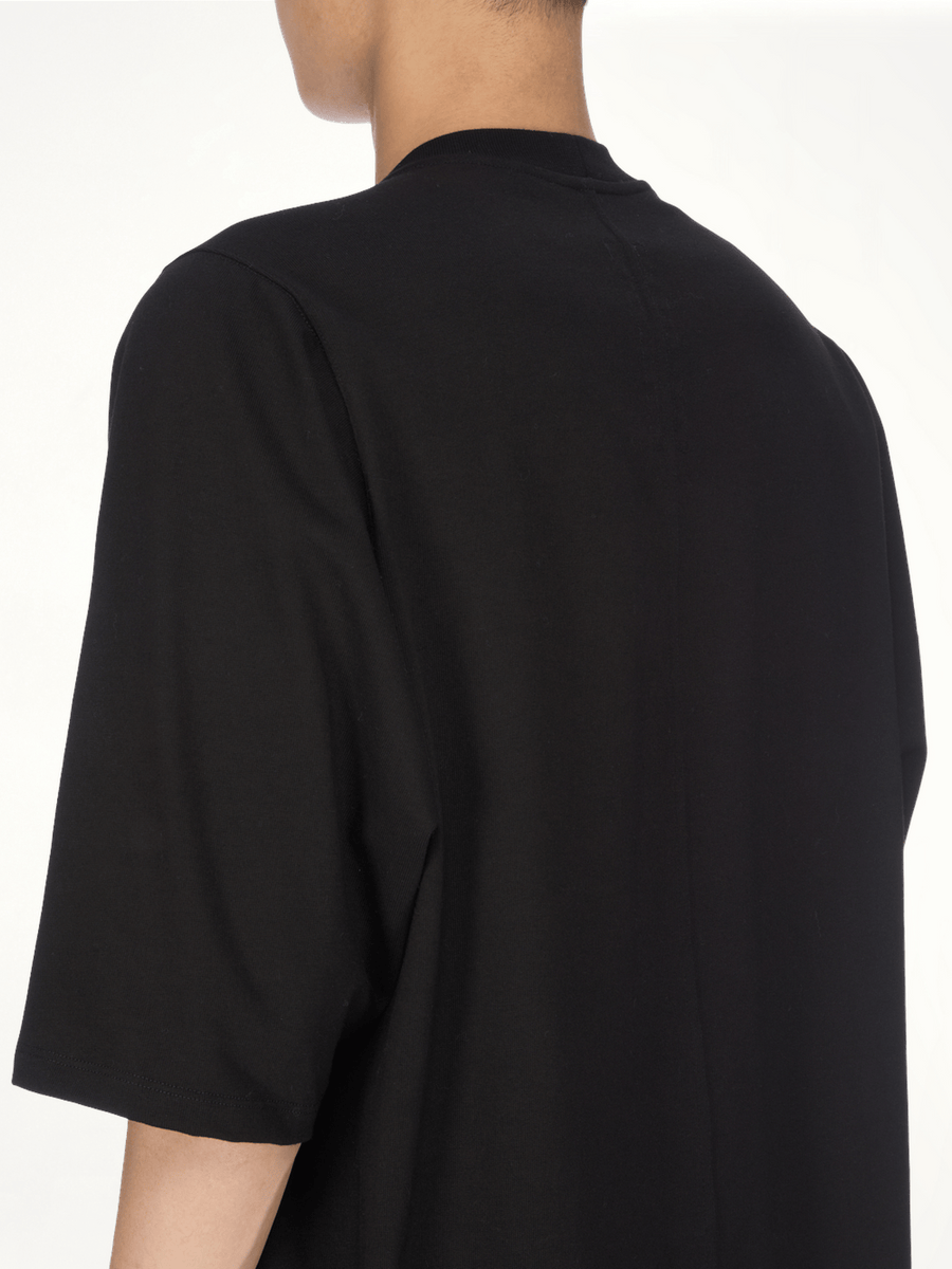 Jumbo SS Rivet T-Shirt in Black