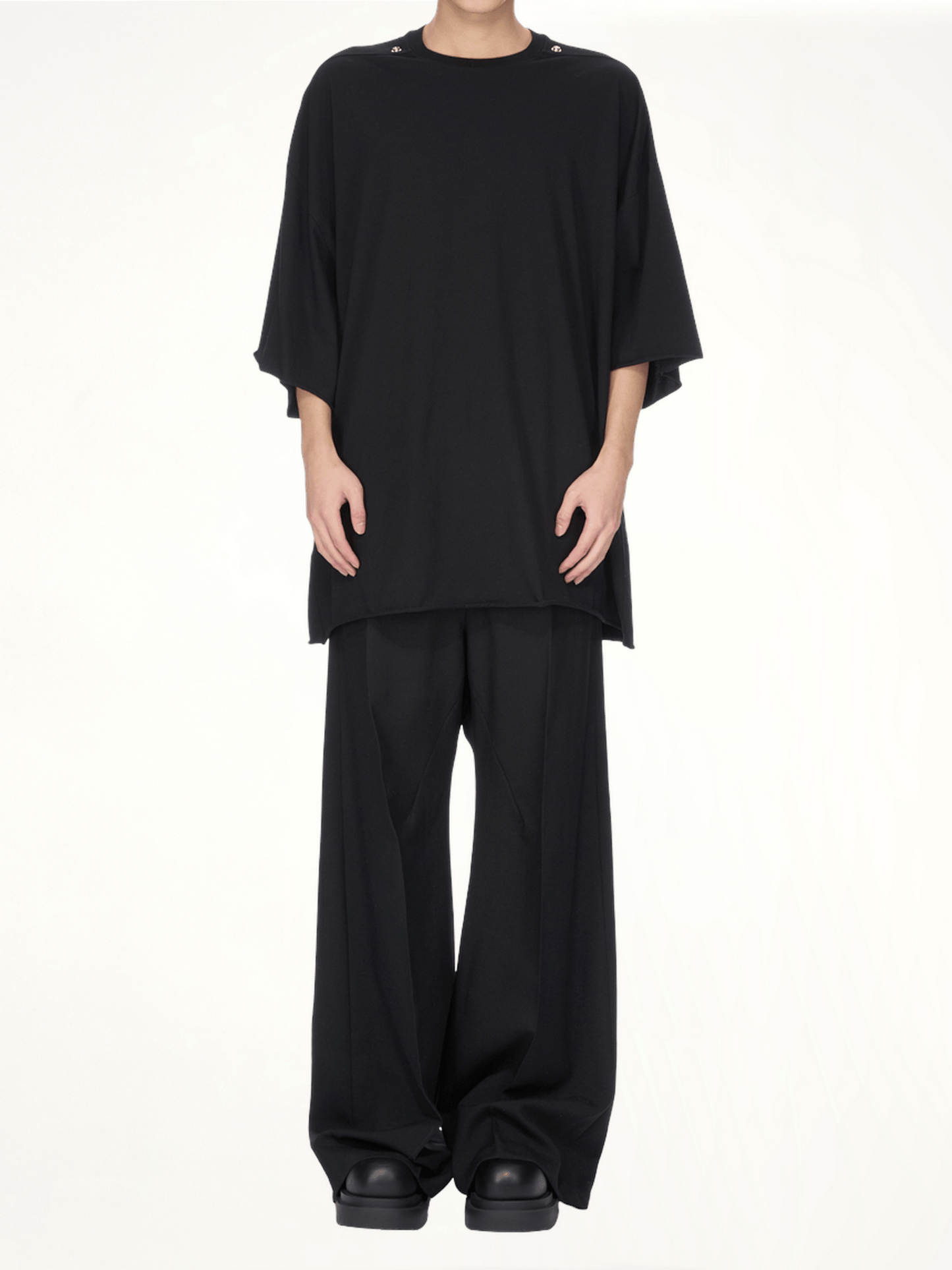 Stud Tommy T in Black