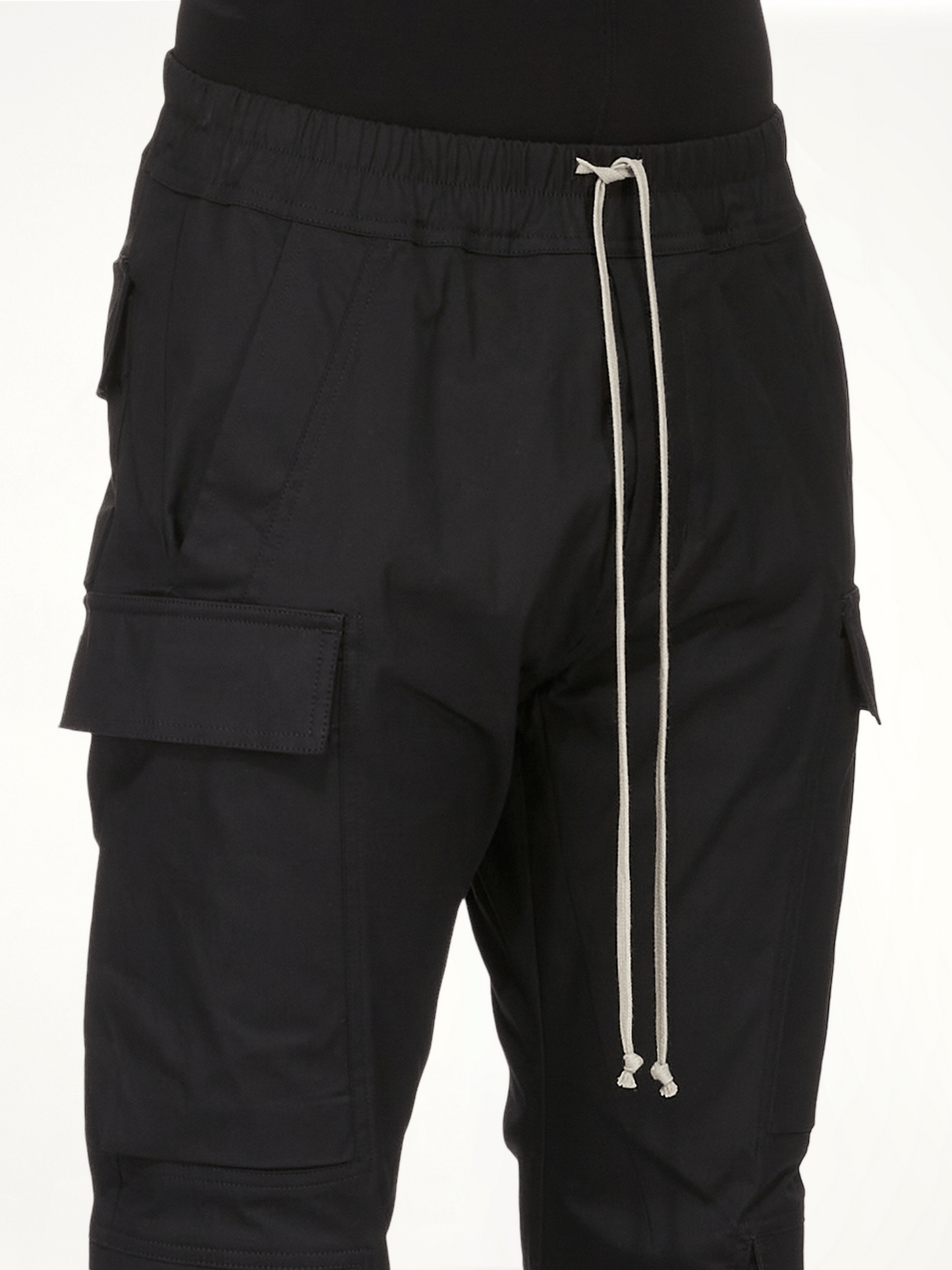 Mastodon Megacargo in Black