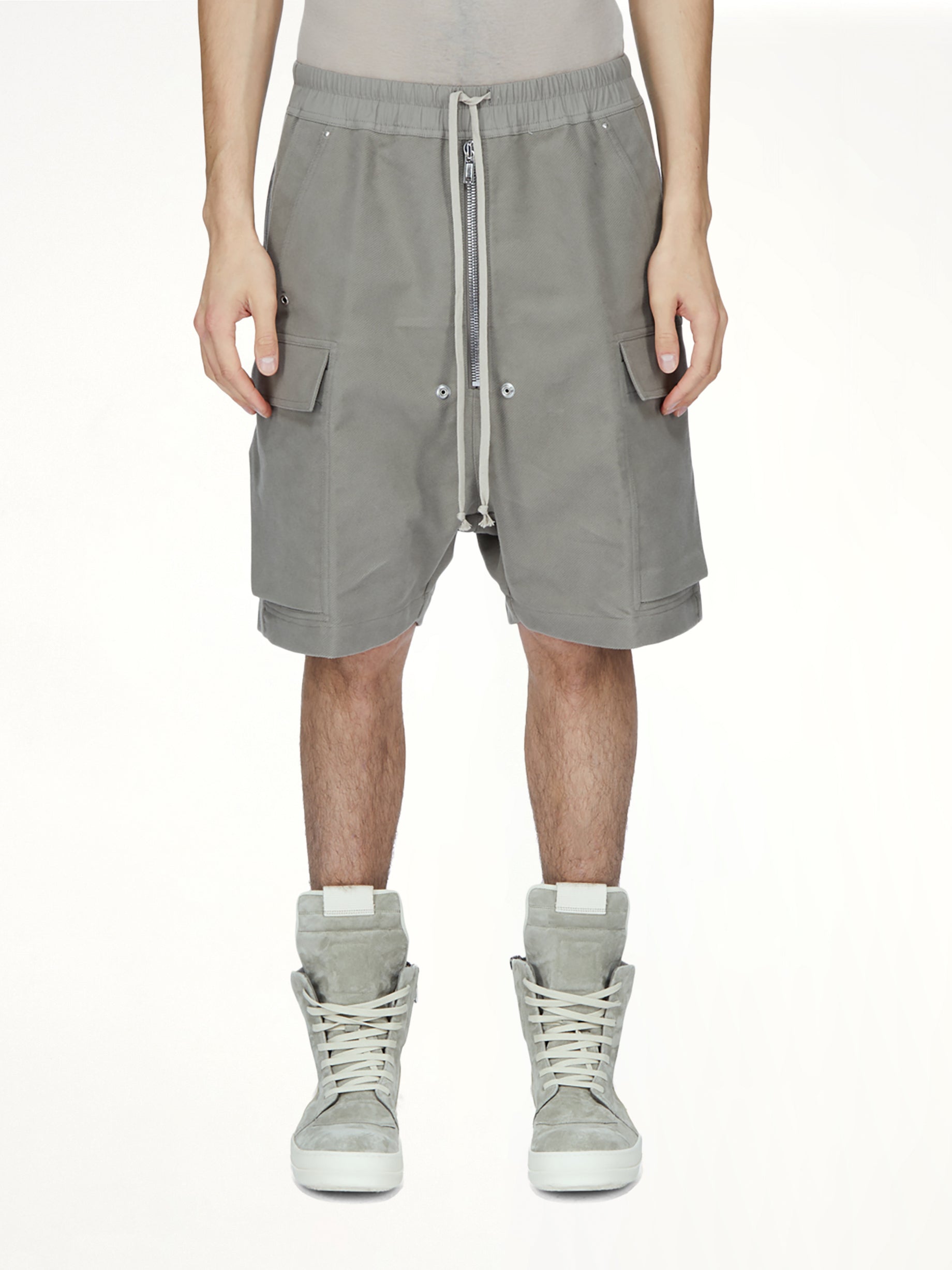 Brushed Twill Cargobela Shorts in Dark Pearl