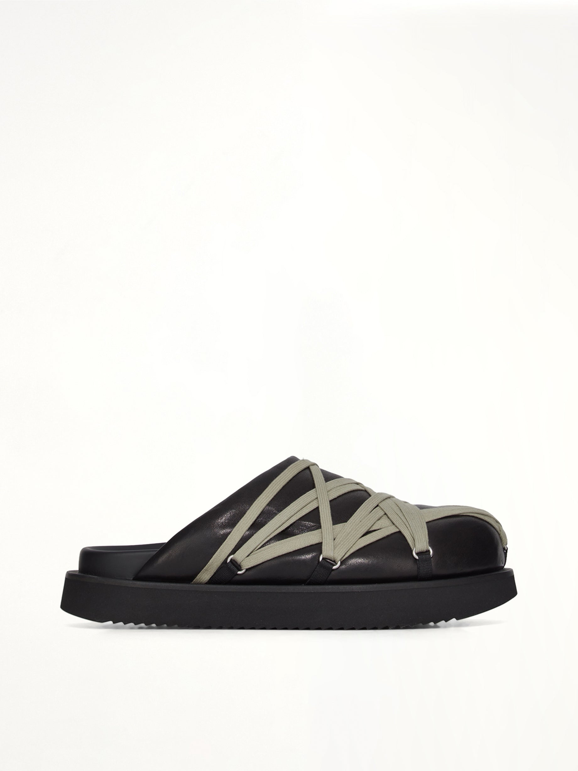Padded Megalace in Black/Pearl
