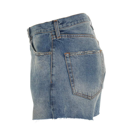 Denim Shorts in Light Wash