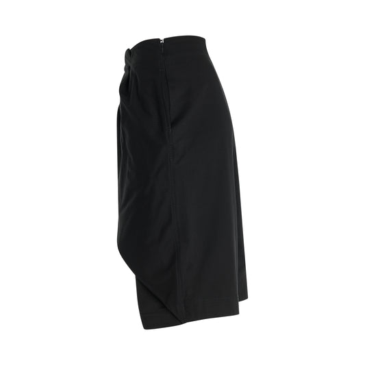 Pleated Shorts in Black