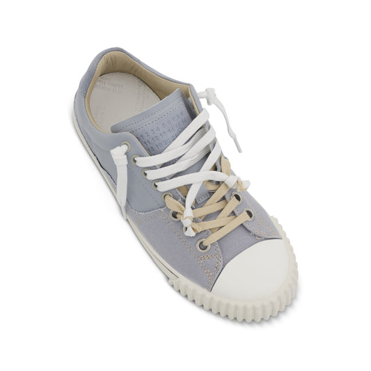 New Evolution Sneakers in Breeze