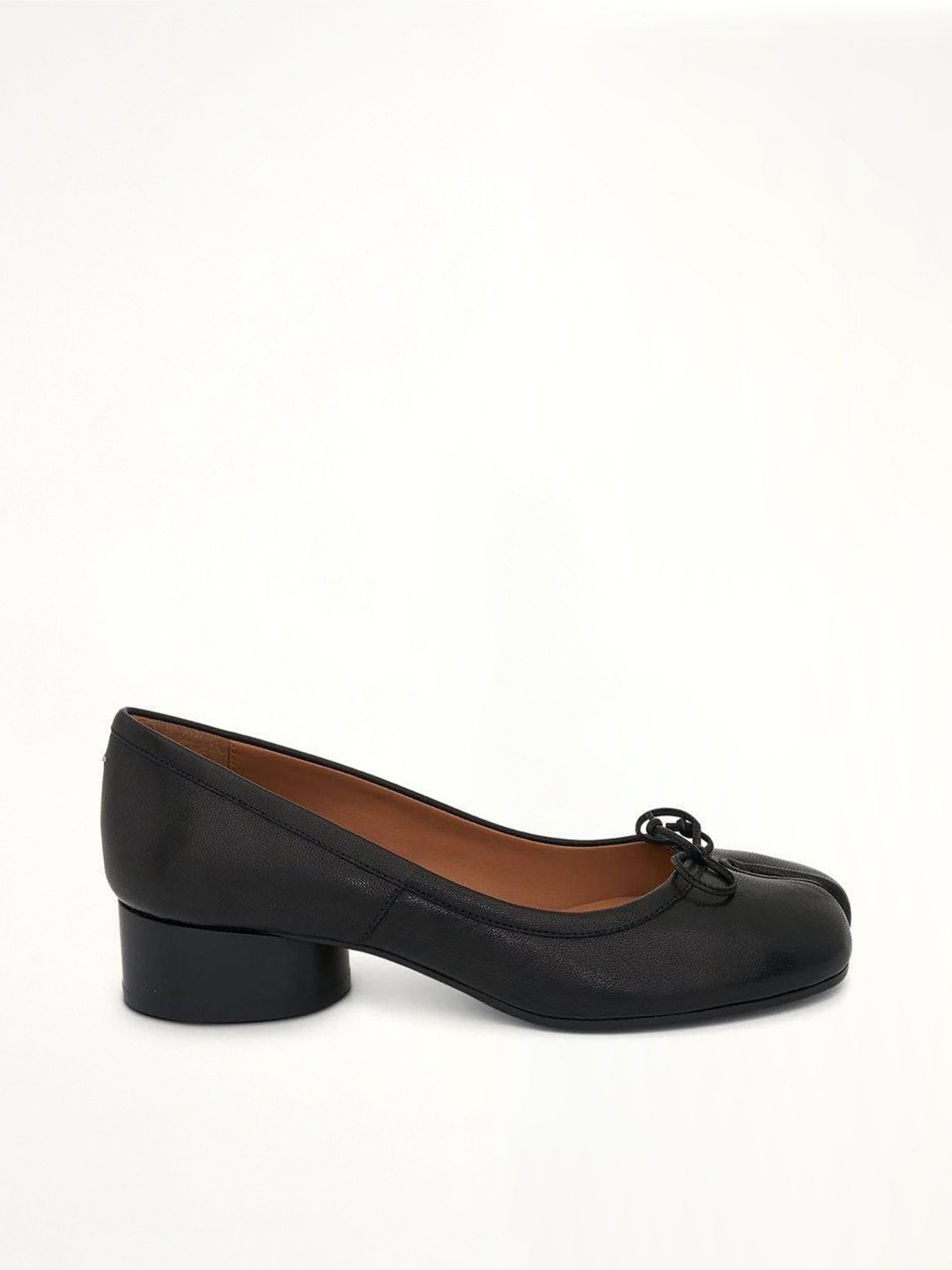 Tabi Ballerina 3cm Flats in Black