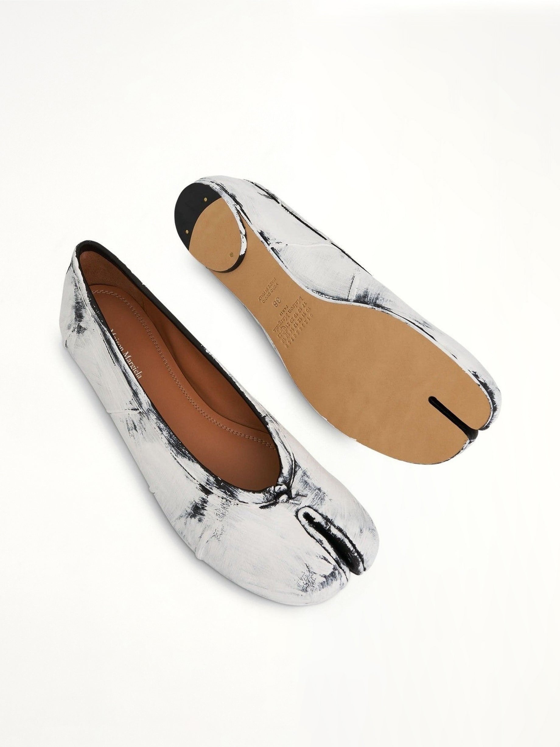 New Tabi Ballerina Shoes in White Paint