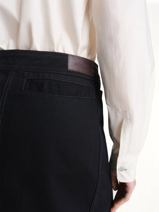 Asymmetric Short Skirt in Black