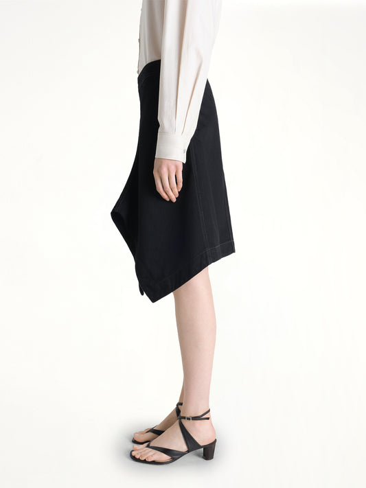 Asymmetric Short Skirt in Black
