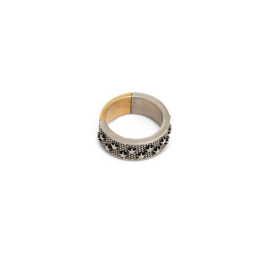 Metal Star Embossed Ring in Yellow Gold/Silver