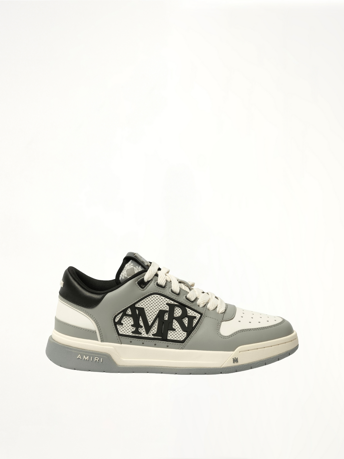 Classic Low Sneaker in Asphalt