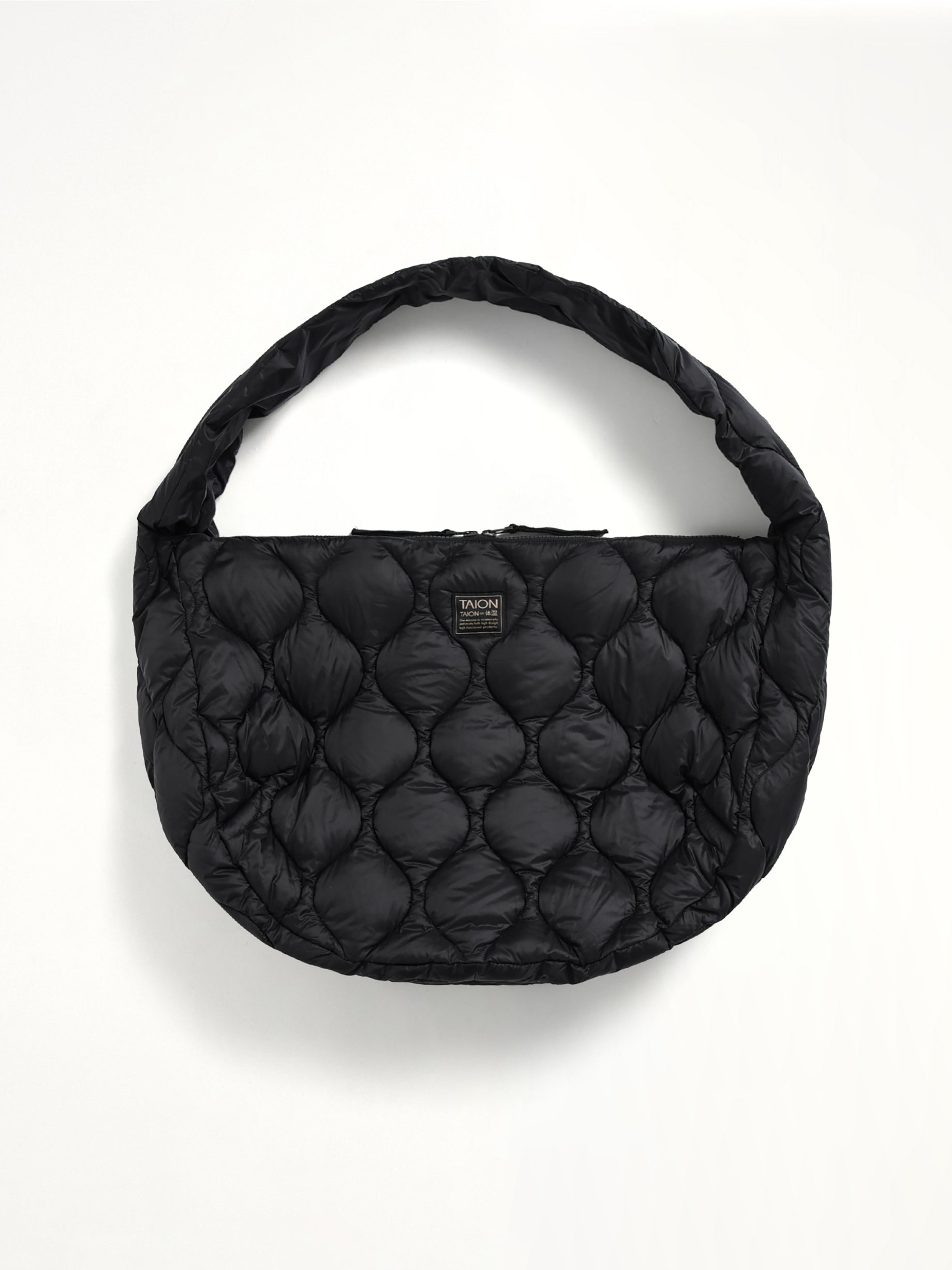 Military Banana Shoulder Down Bag L in Black