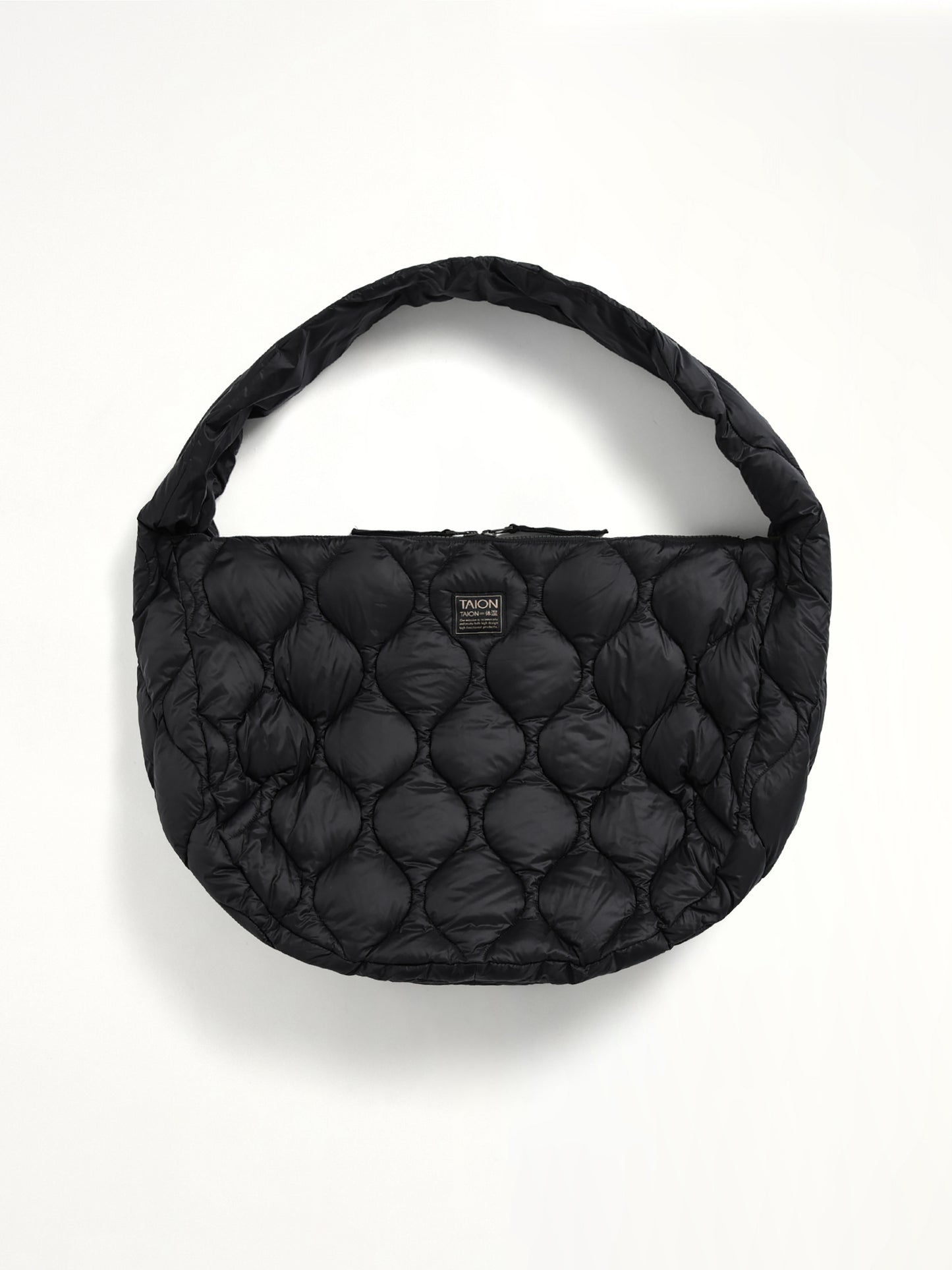 Military Banana Shoulder Down Bag L in Black