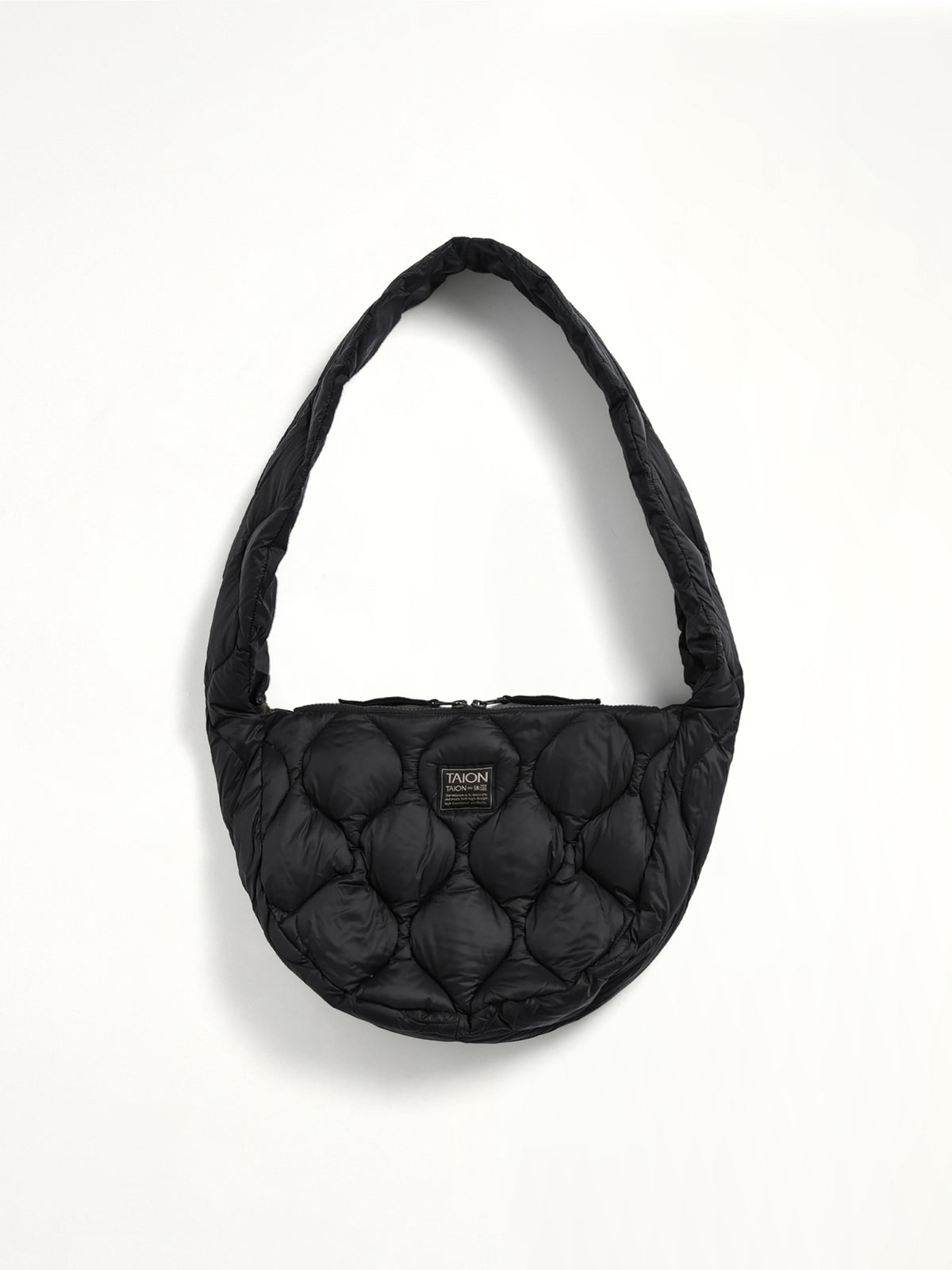 Military Banana Shoulder Down Bag M in Black