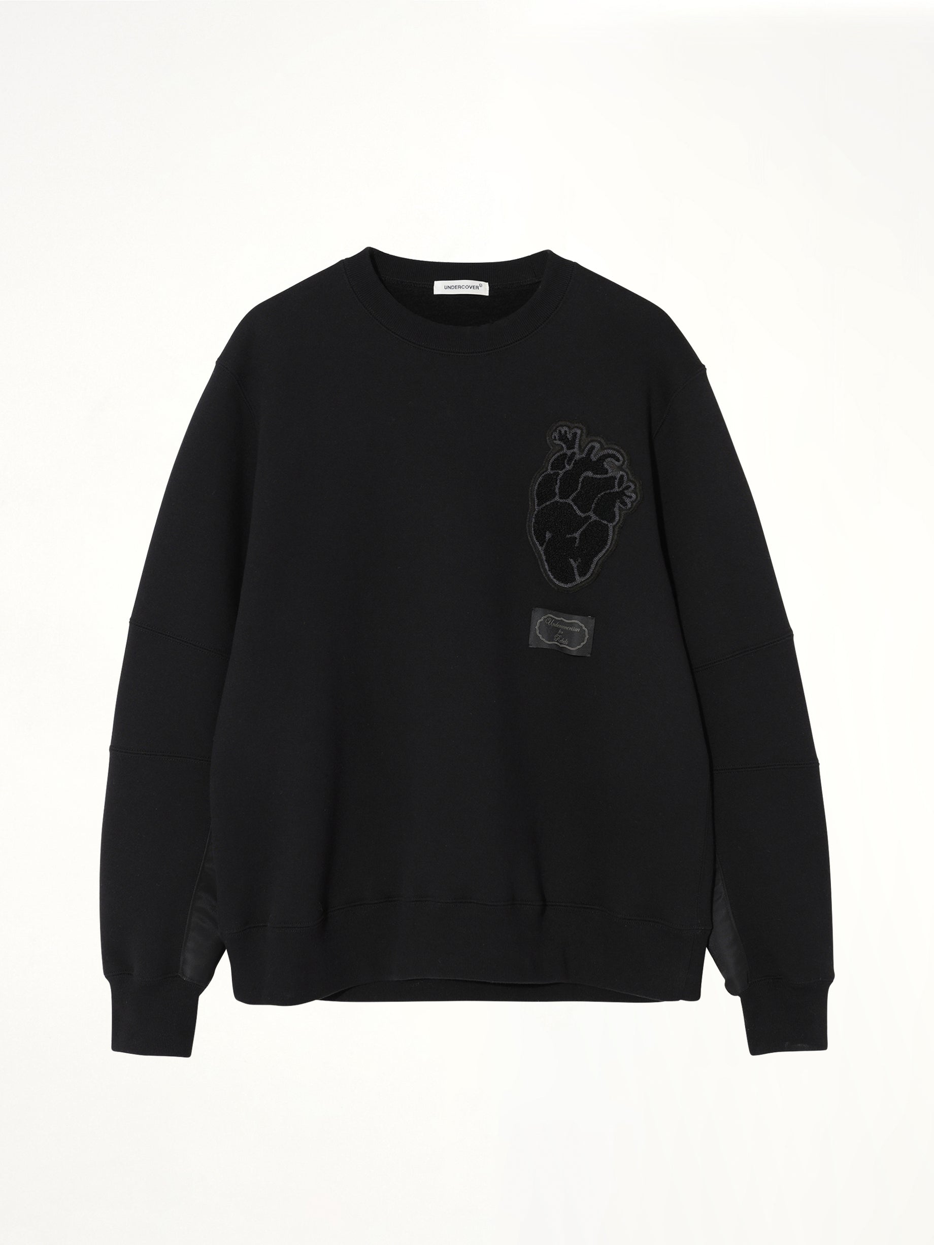 Heart Embroidery Sweatshirt in Black
