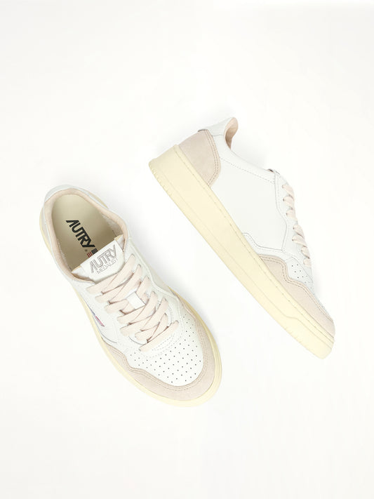Medalist Low Sneakers in White
